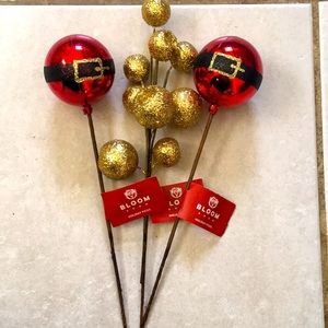 HOLIDAY DECOR BUNDLE